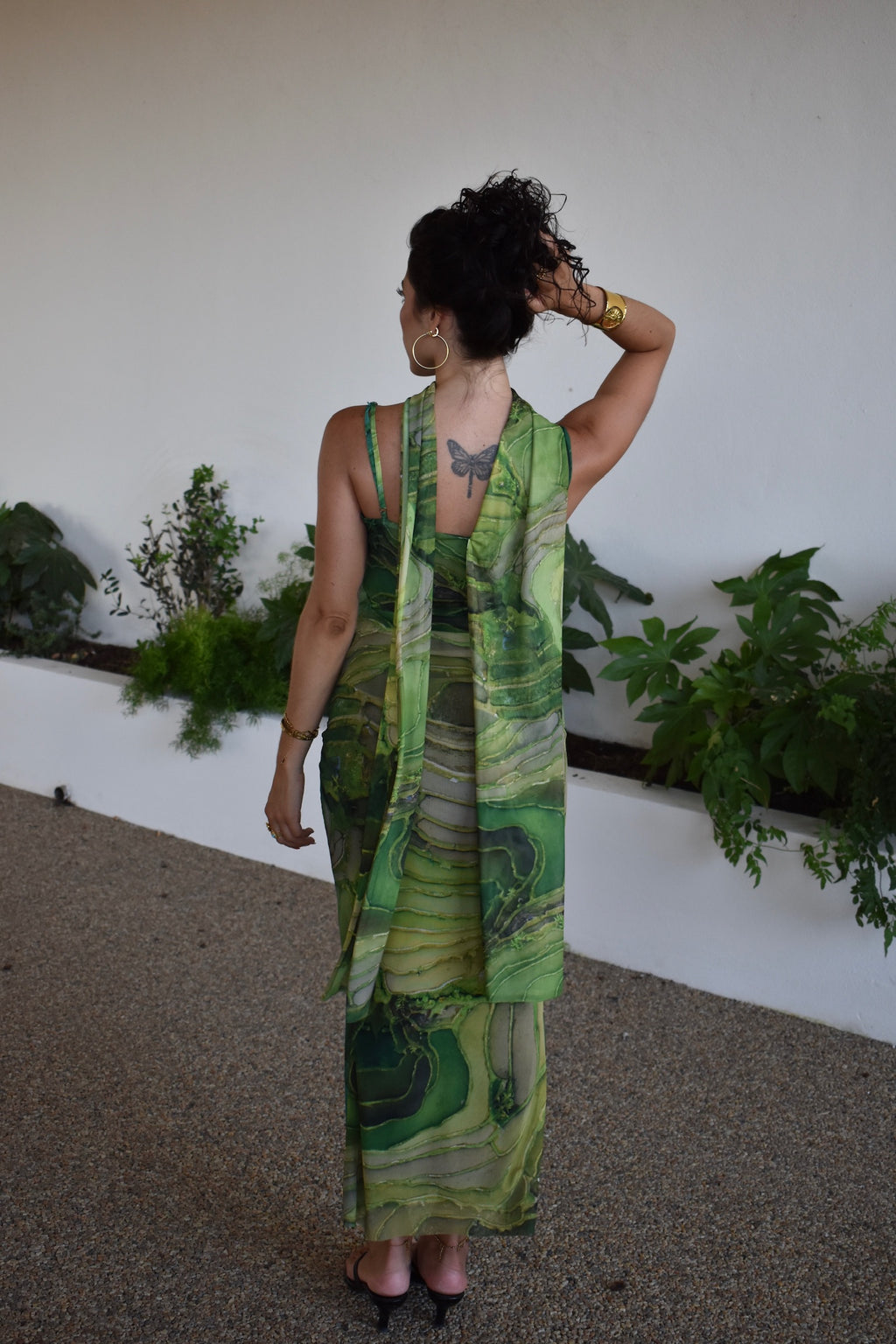 Vestido verde com lenço