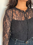 Camisa renda com botões