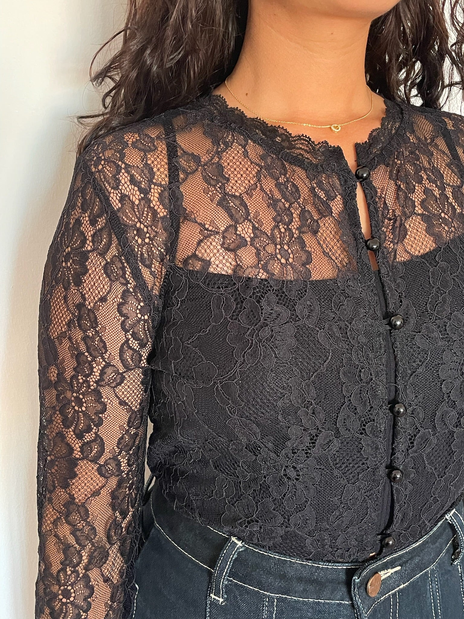 Camisa renda com botões