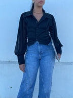 Camisa preta mangas transparentes