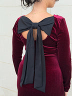 Vestido veludo bordô com laço