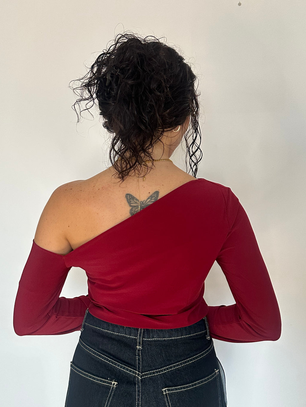 Blusa corte assimétrico