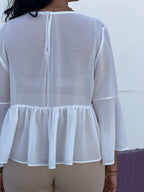 Blusa branca folhos