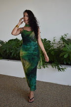 Vestido verde com lenço