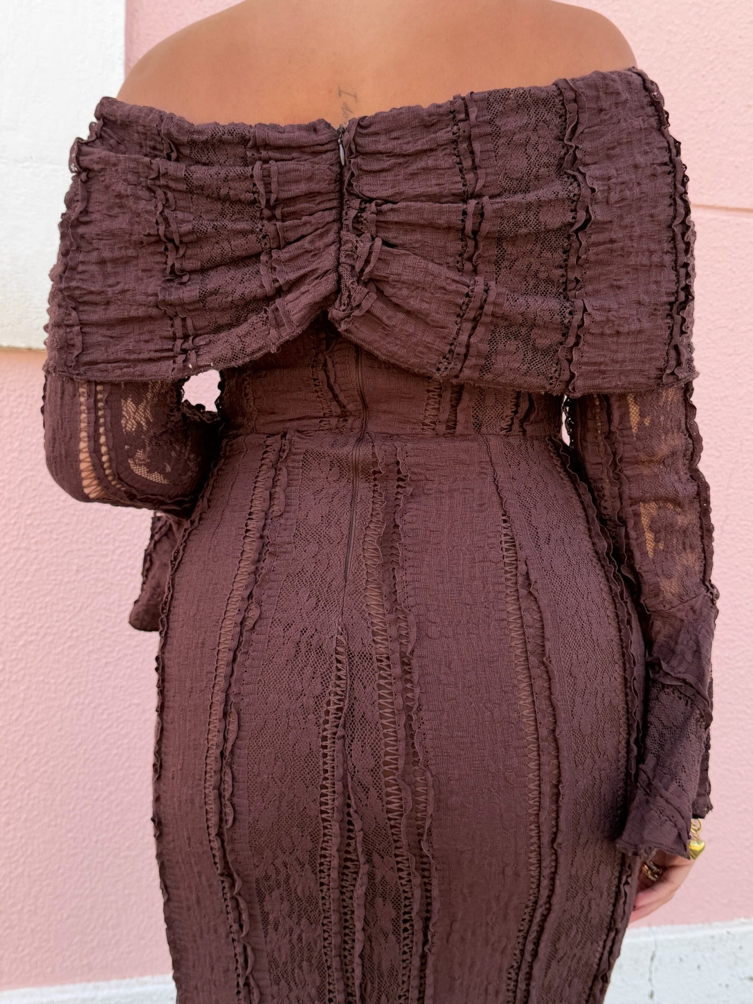 Vestido renda castanho