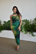 Vestido verde com lenço