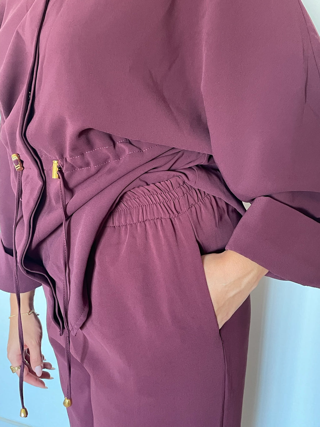 Conjunto bordô pantalona e túnica