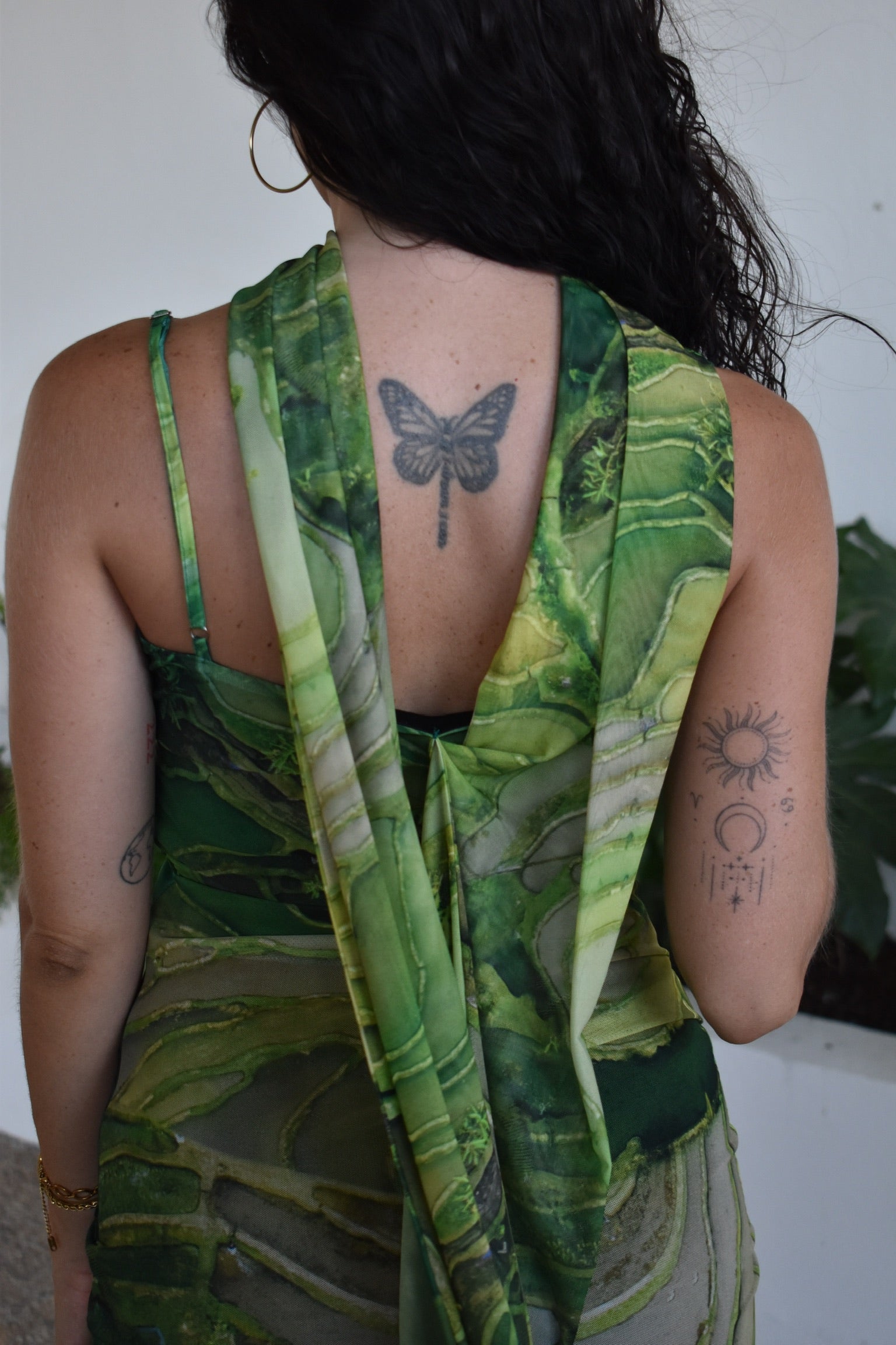 Vestido verde com lenço