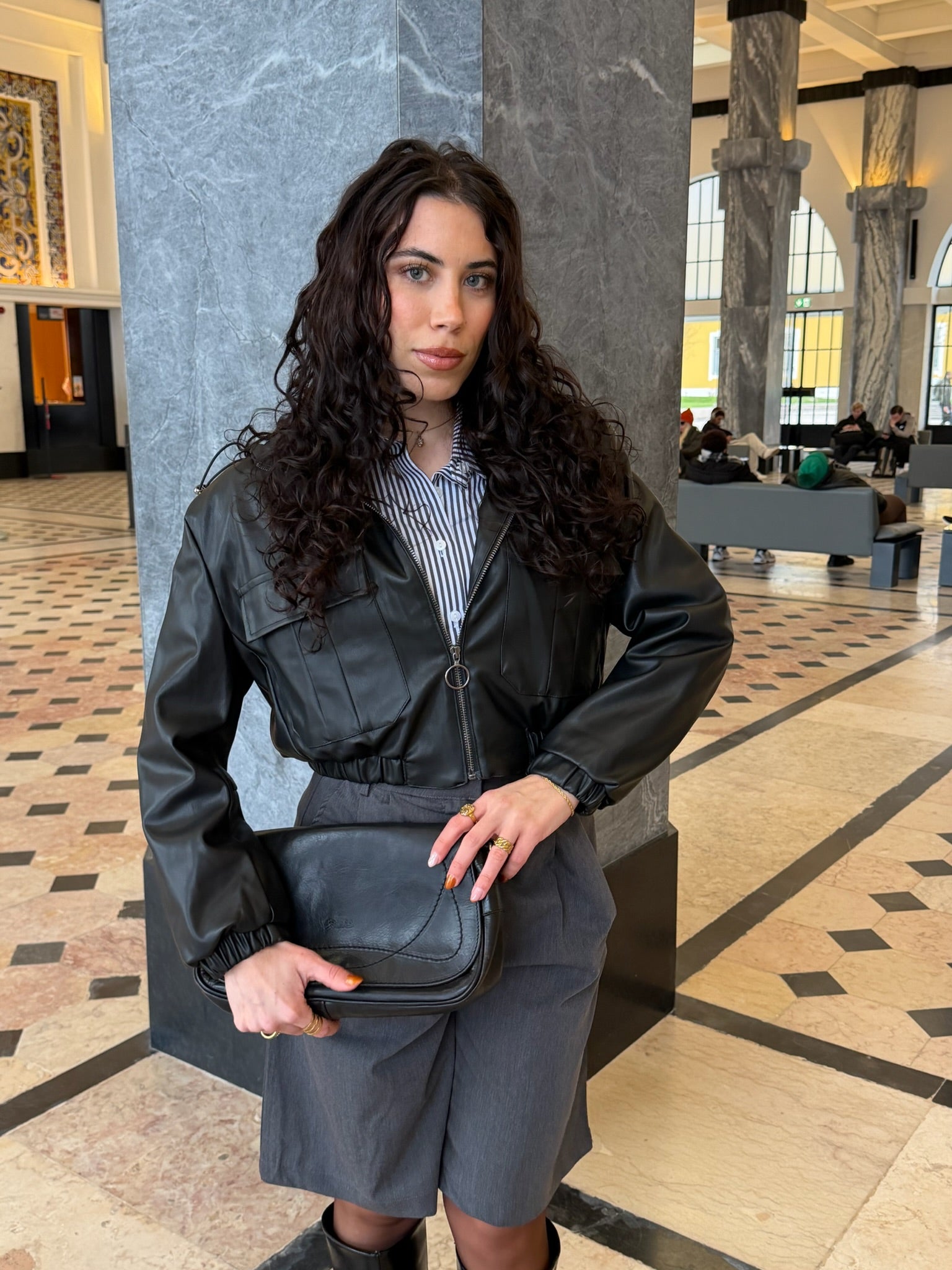 Bomber napa preto