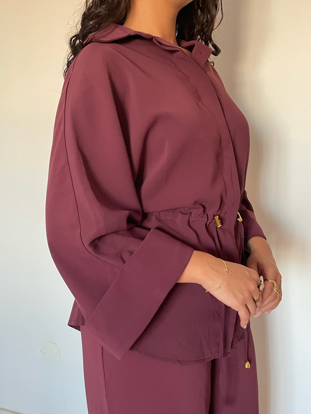 Conjunto bordô pantalona e túnica