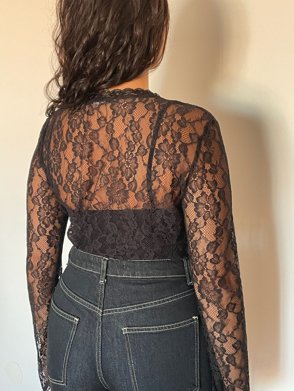 Camisa renda com botões