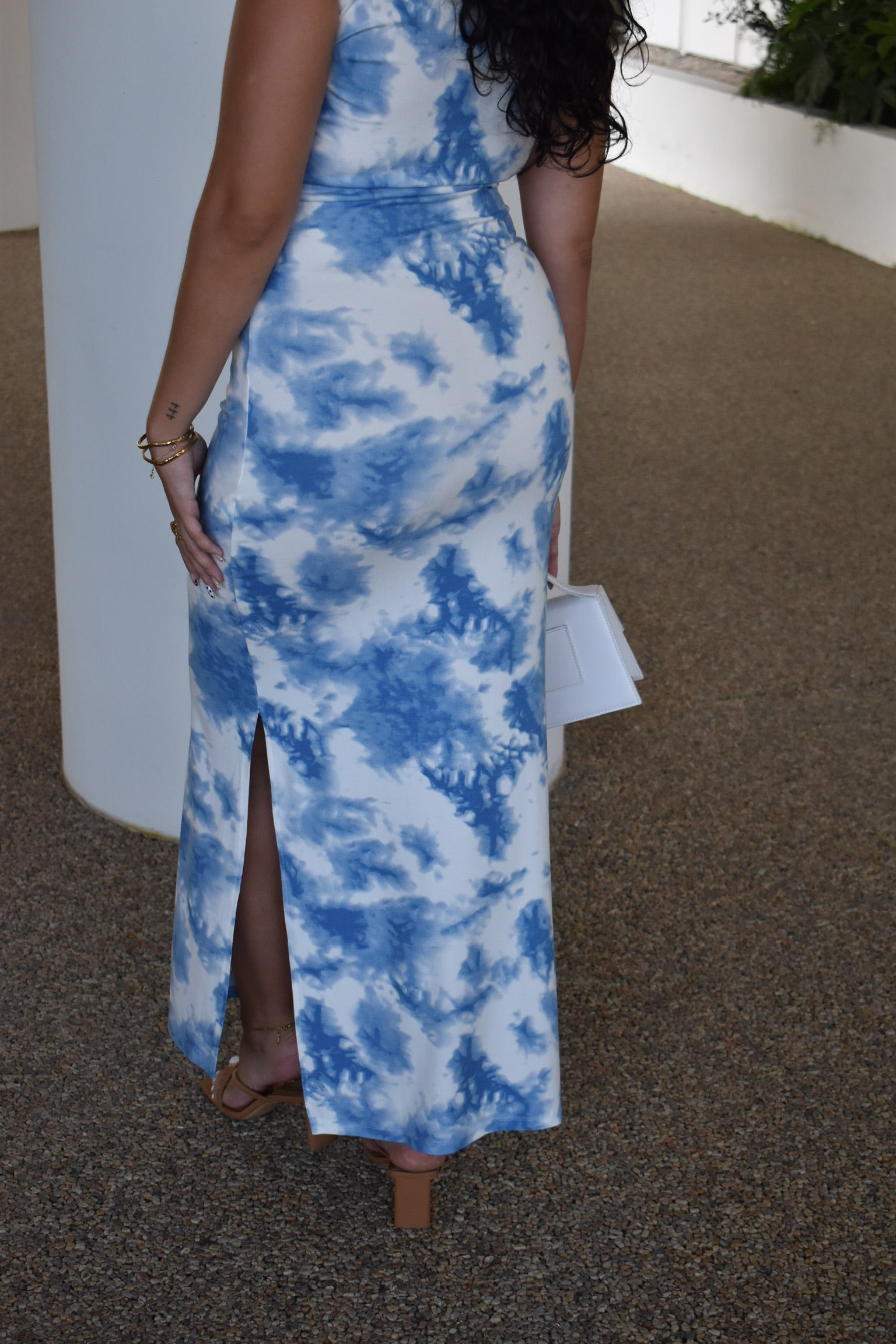 Vestido estampado azul e branco