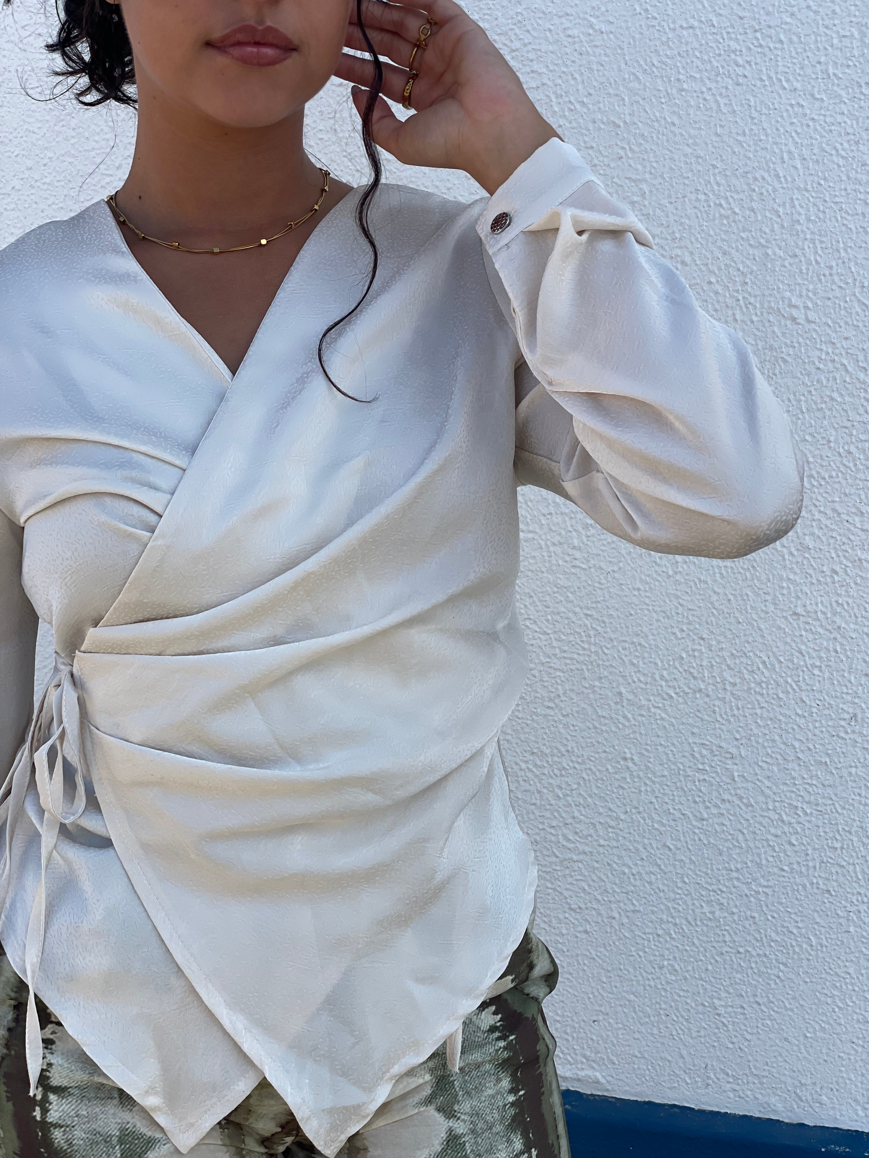 Camisa cruzada