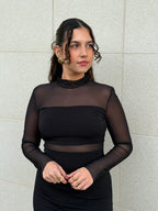 Vestido preto transparência mangas